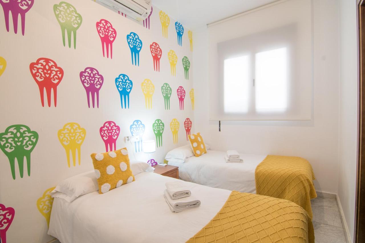 Tuguest Plaza De Gracia Apartment Granada Bagian luar foto