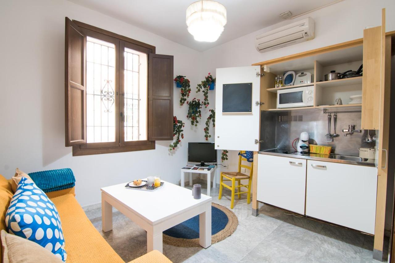 Tuguest Plaza De Gracia Apartment Granada Bagian luar foto