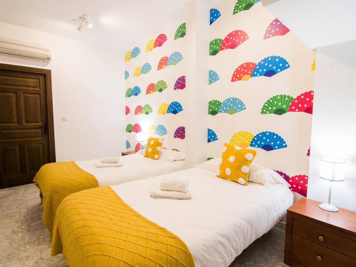 Tuguest Plaza De Gracia Apartment Granada Bagian luar foto